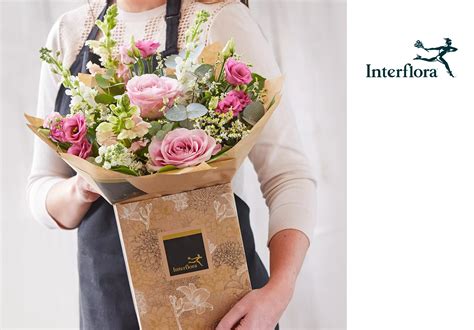 interflora uk customer services.